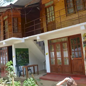 White House Riverside Retreat Nallathanniya